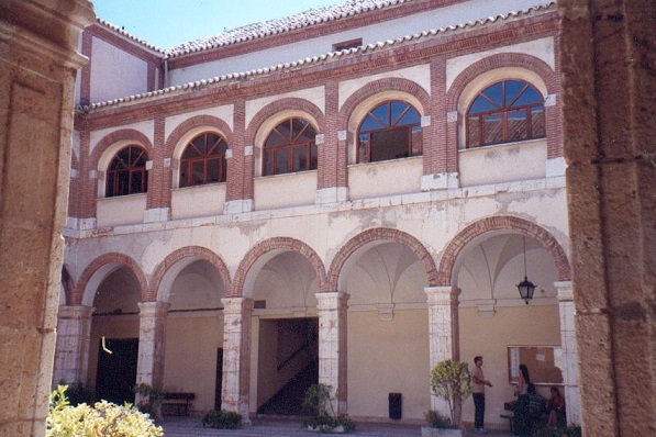 claustro Alcalá de Henares